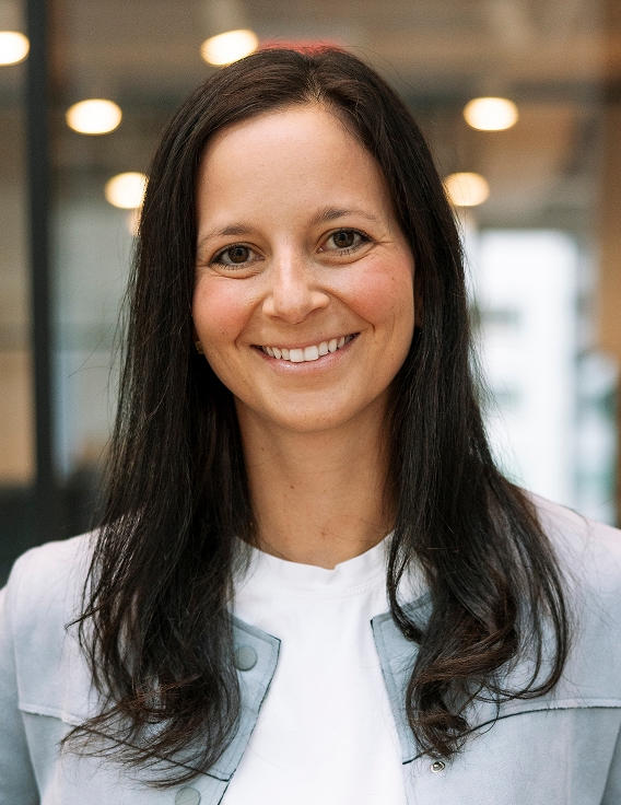 Ivette H. Dyner
